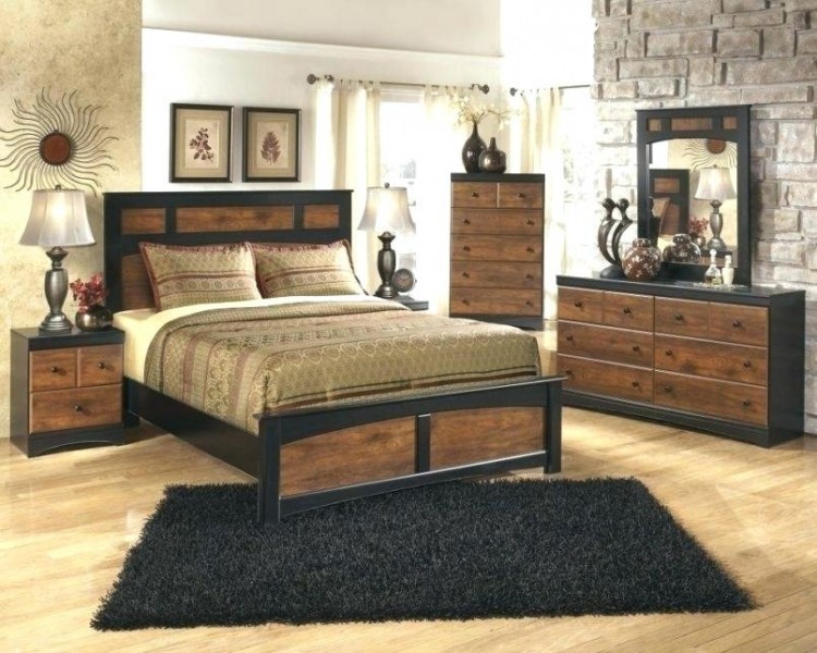 mixing black and brown furniture
