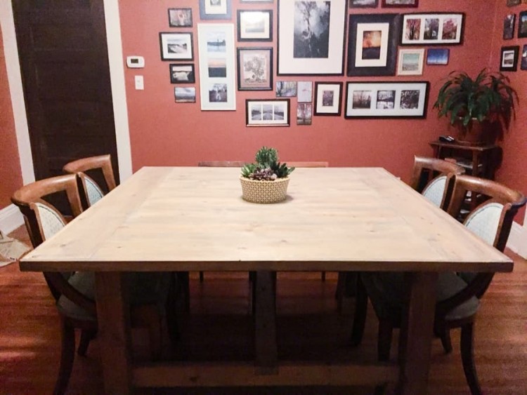 This is a super fancy yet sturdy farmhouse table design that comes with unique white & brown color combinations