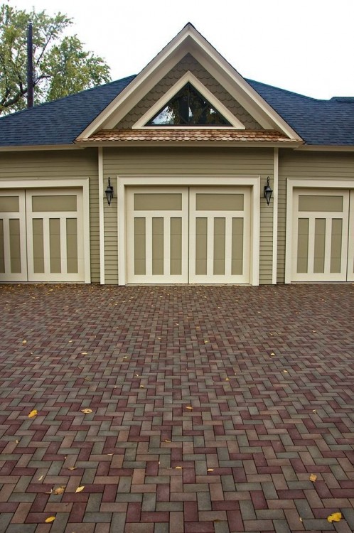 3 car garage