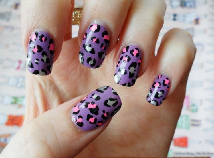 Tammy Hughes ?Bright gel Polish Manicure & Pedicure with Leopard Print Nail Art Stamping?