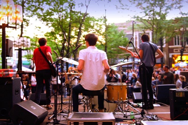 Levitt Shell Performance