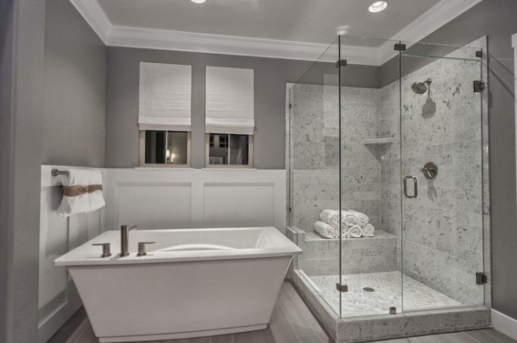 Affordable Small Clean White Bathroom Ideas