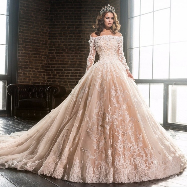 Antique Victorian Lace Wedding Dress • 75