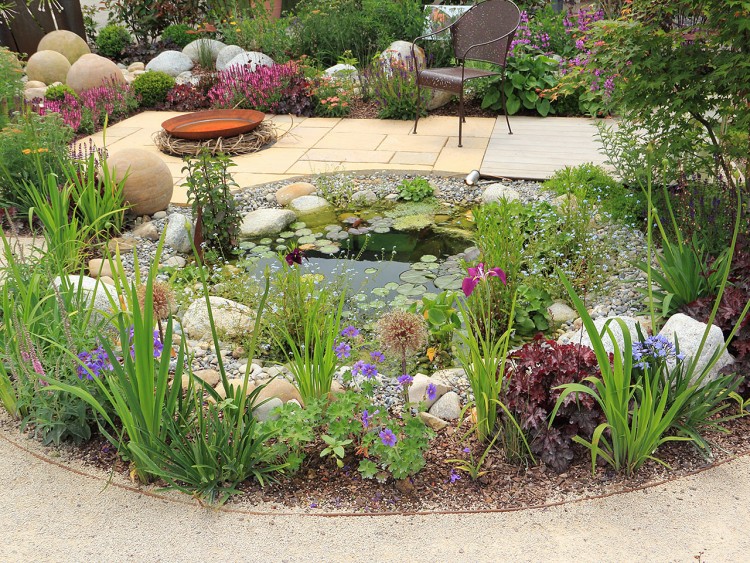 Stunning Above Ground Small Pond Ideas
