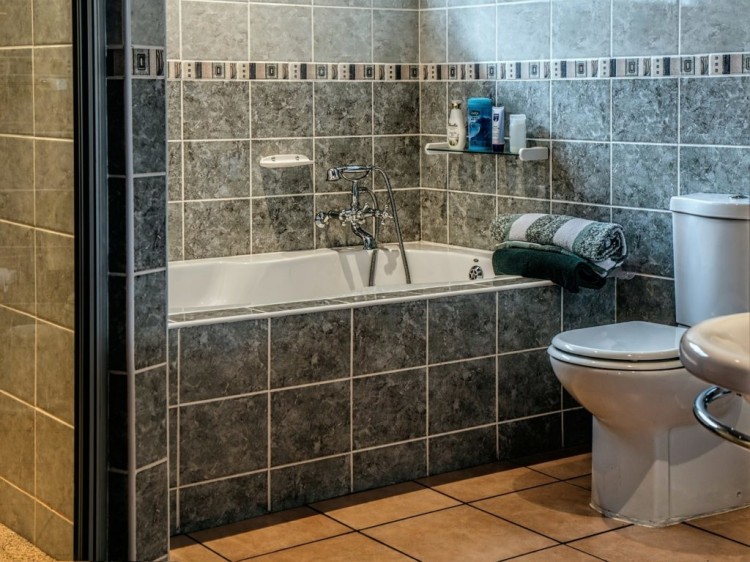 grey and white tiles bathroom ideas