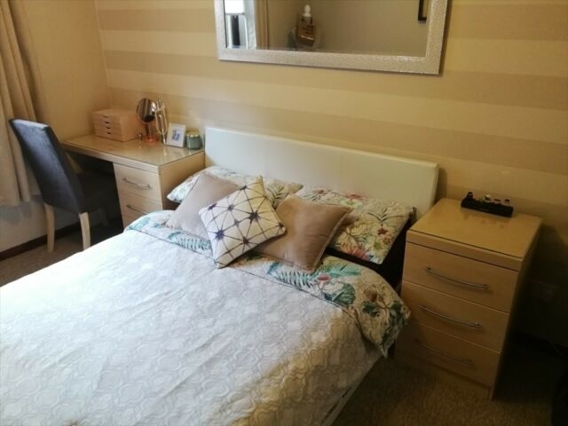 3/4 double bed