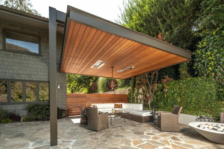 I'm sure you will find something you love from this gallery of garden pergola designs