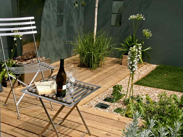 Using IKEA runnen decking and wooden railway sleepers