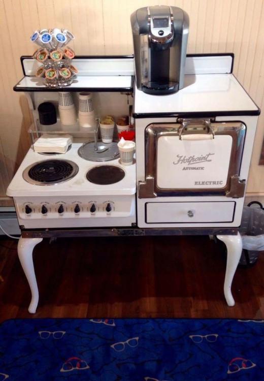 This industrial farmhouse kitchen is both functional and inviting