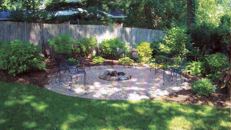 paving ideas for small gardens small paved garden design ideas back small paving backyard gardens