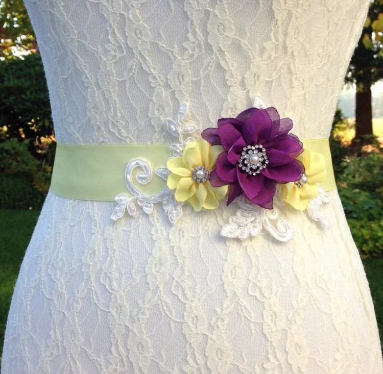 Buttercup Yellow Bridal Sash, Light Yellow Wedding Sash, Yellow Bridal Belt, Bridesmaid Sash, Satin Ribbon Bridal Sash, 1