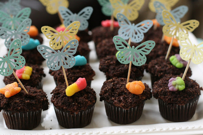 Floral cookies for a garden party