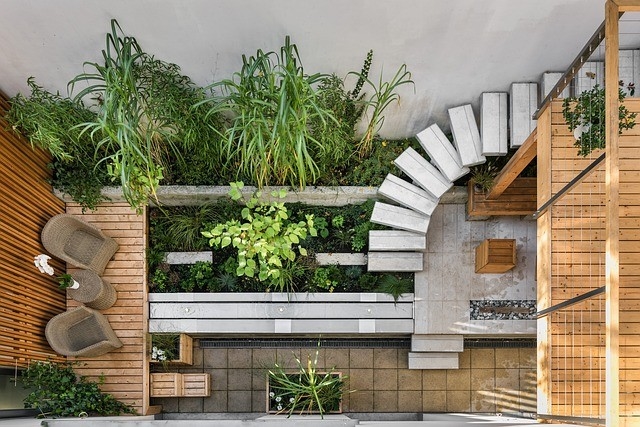 This roof garden in west London was designed by Adolfo Harrison Gardens in collaboration with interior designers Maddux Creative