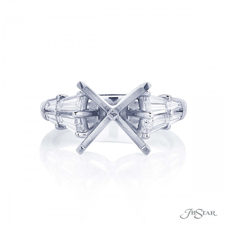 Unique Designer Style Baguette Set Round Shape Halo Diamond Necklace