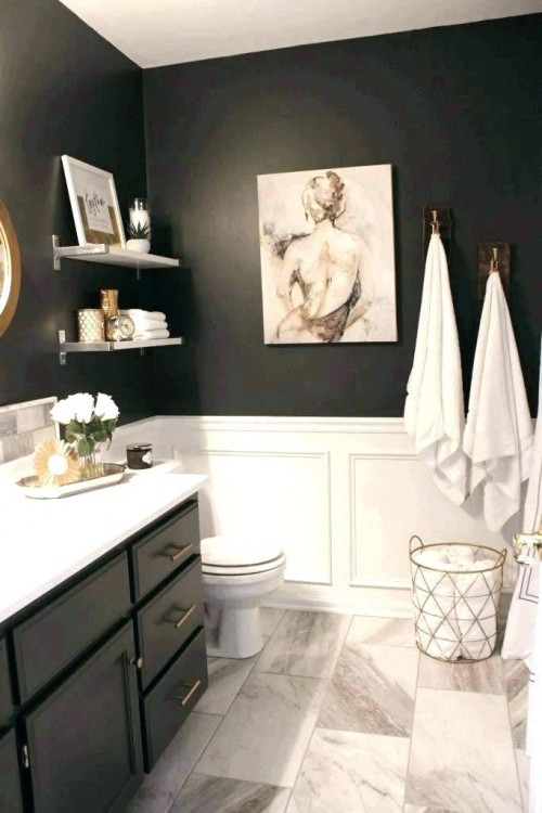 decorate old bathroom