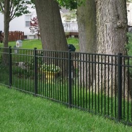 CUSTOM FENCES