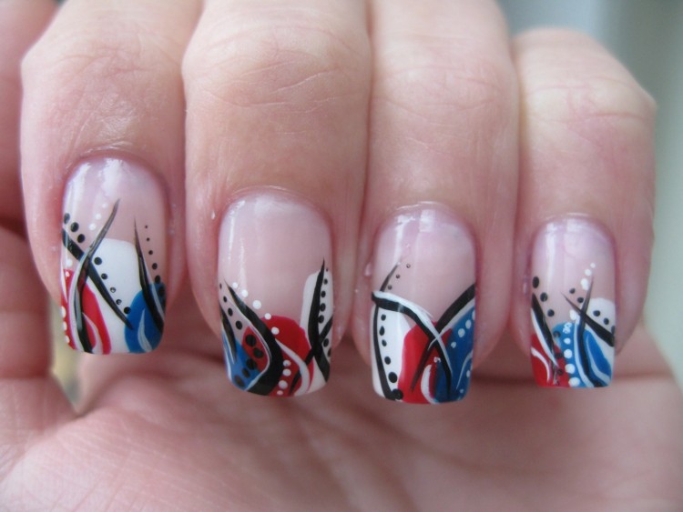Fourth of july gel and rhinestones nail art