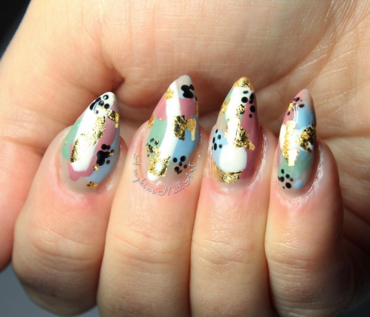 com This is a nail art