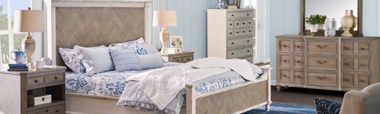 Jennily Queen Bed with 2 Nightstands, Whitewash,